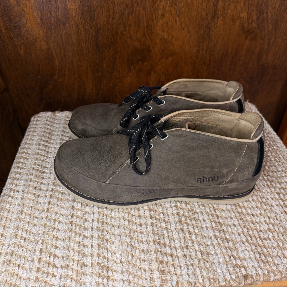 Ahnu Men's Grayish Brown Chukka Boots